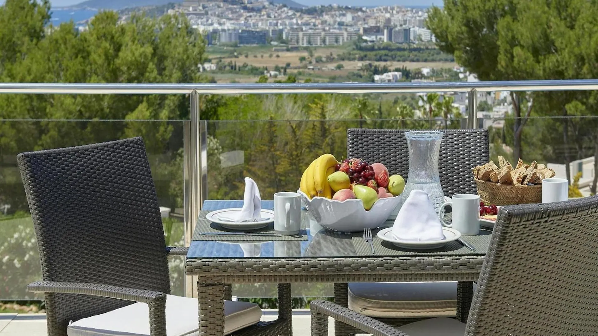 Holiday Home In Tranquil Sorroundings Nuestra Señora de Jesus Vila